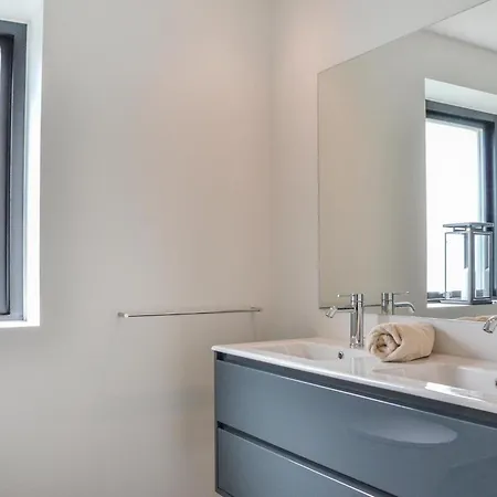 4 Bedroom Lovely In Dragr בית נופש דרגור
