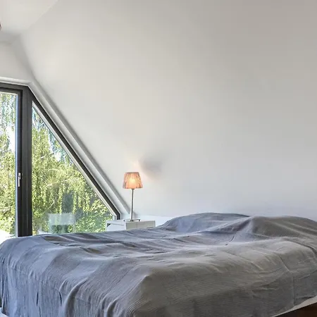 4 Bedroom Lovely In Hébergement de vacances *