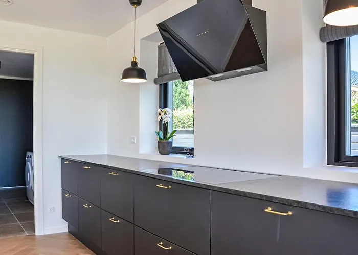 4 Bedroom Lovely In Tatil Evi Dragør